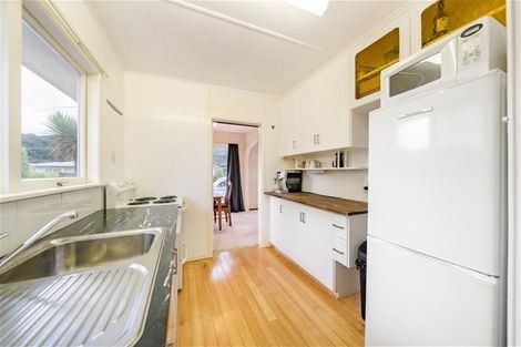 Photo of property in 30 Karamu Crescent, Wainuiomata, Lower Hutt, 5014