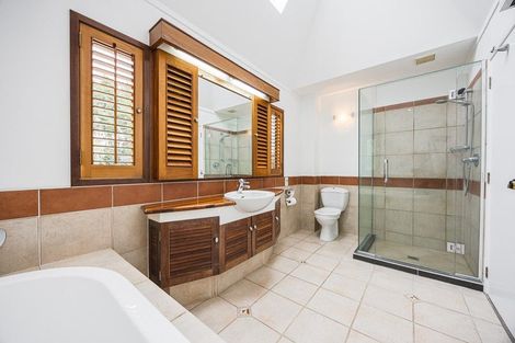 Photo of property in 132 Taupaki Road, Taupaki, Henderson, 0782