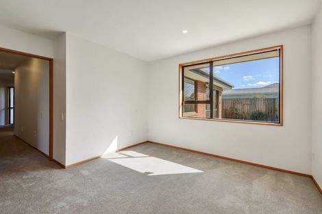 Photo of property in 2/24 Woodbury Street, Avonhead, Christchurch, 8042