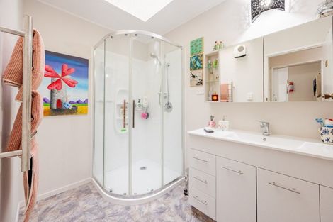 Photo of property in 14a Ruataniwha Street, Waipawa, 4210