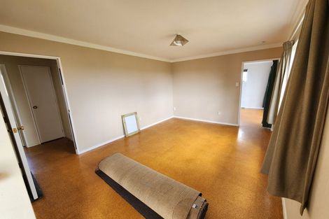 Photo of property in 15 Locket Road, Glenfield, Auckland, 0629