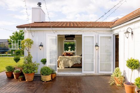 Photo of property in 83 Saint Kilda Road, Cambridge, 3434