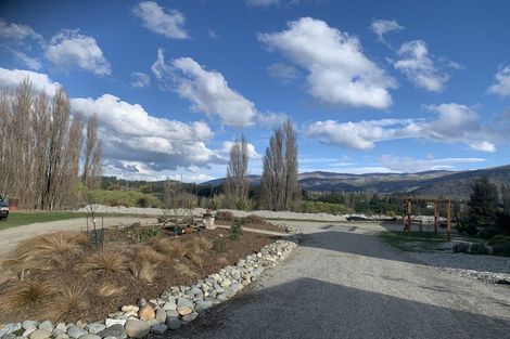Photo of property in 14&a Balneaves Lane, Albert Town, Wanaka, 9382