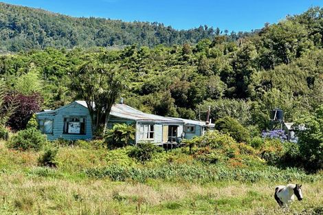 Photo of property in 12 Con Street, Seddonville, Westport, 7891