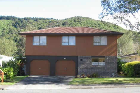 Photo of property in 65 Holdsworth Avenue, Trentham, Upper Hutt, 5018