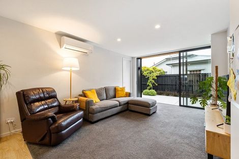 Photo of property in 2/12 Hume Street, Sydenham, Christchurch, 8023