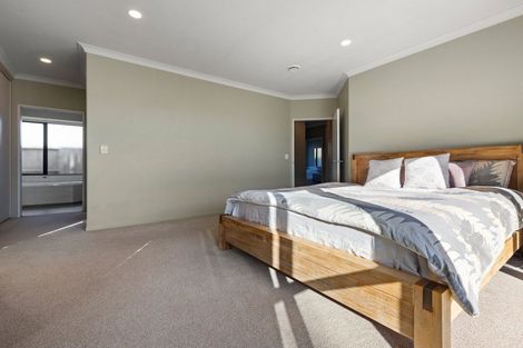 Photo of property in 48 Magellan Rise, Flagstaff, Hamilton, 3210