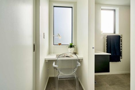 Photo of property in 4 Ara Toutouwai, Karori, Wellington, 6012