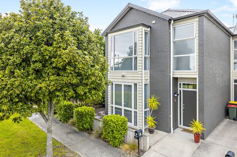 Photo of property in 37 Popokatea Drive, Takanini, 2112
