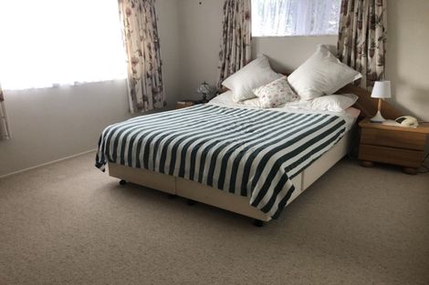 Photo of property in 98d Lakeside Drive, Orewa, 0931