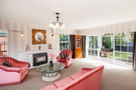 Photo of property in 7 Woodfield Avenue, Roslyn, Palmerston North, 4414