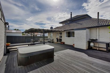 Photo of property in 3 Finsbury Street, Islington, Christchurch, 8042