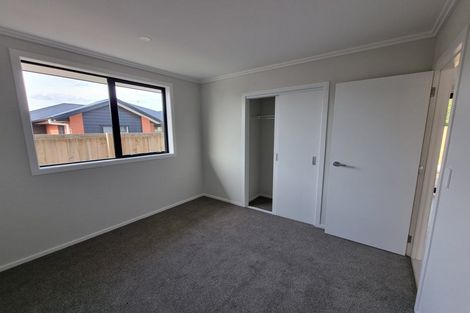 Photo of property in 7u4 Sare Crescent, Fairfield, Hamilton, 3214