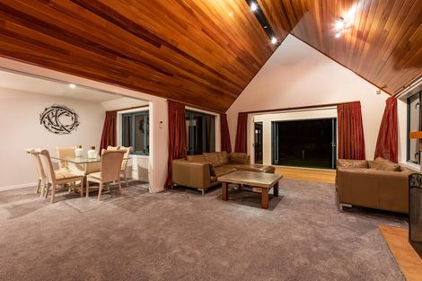 Photo of property in 17a Simla Crescent, Khandallah, Wellington, 6035