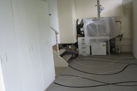 Photo of property in 1/7 Dalkeith Place, Opaheke, Papakura, 2113