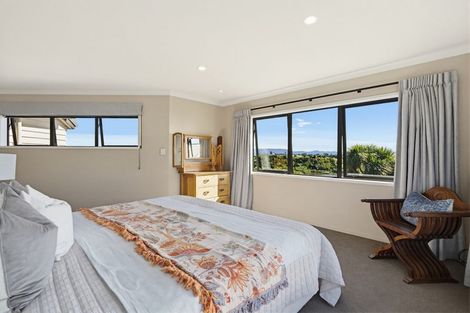 Photo of property in 64 Sereno Vista, Bellevue, Tauranga, 3110