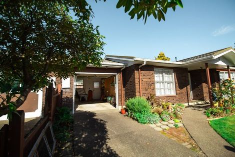Photo of property in 1a Huata Place, West End, Palmerston North, 4412