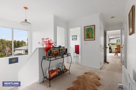 Photo of property in 18 Lysaght Place, Welcome Bay, Tauranga, 3112