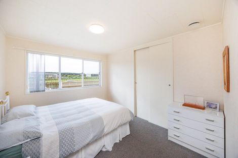 Photo of property in 20 Thomas Place, Foxton Beach, Foxton, 4815