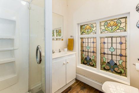 Photo of property in 19 Royal Street, Berhampore, Wellington, 6023