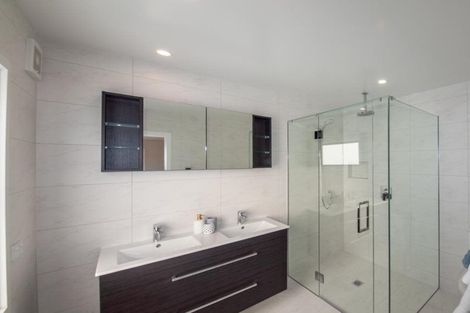 Photo of property in 16 Rochdale Drive, Churton Park, Wellington, 6037