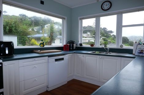 Photo of property in 82 Severn Street, Island Bay, Wellington, 6023