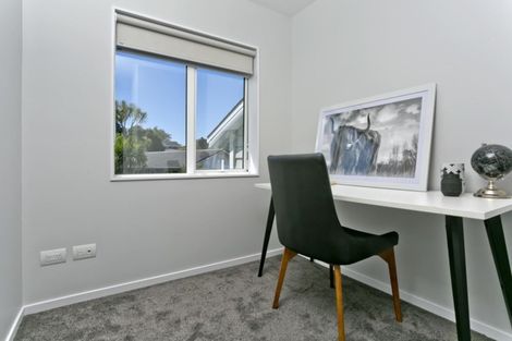 Photo of property in 29a Normanton Street, Glenfield, Auckland, 0629
