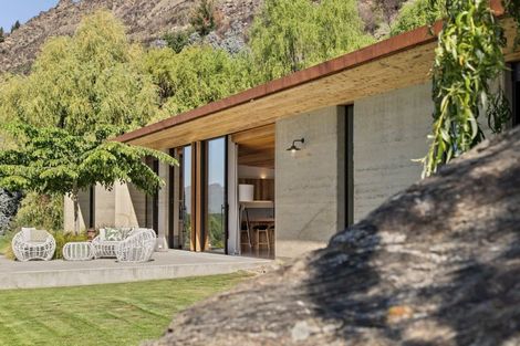 Photo of property in 633 Mount Barker Road, Wanaka, 9382