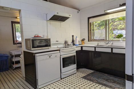 Photo of property in 118b Konini Road, Titirangi, Auckland, 0604