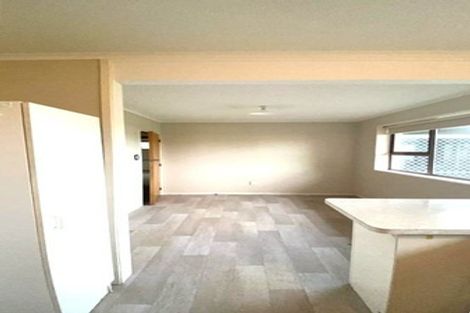 Photo of property in 132 Kingswood Road, Brookfield, Tauranga, 3110