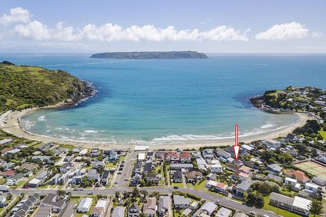Photo of property in 22f3 Park Avenue, Titahi Bay, Porirua, 5022