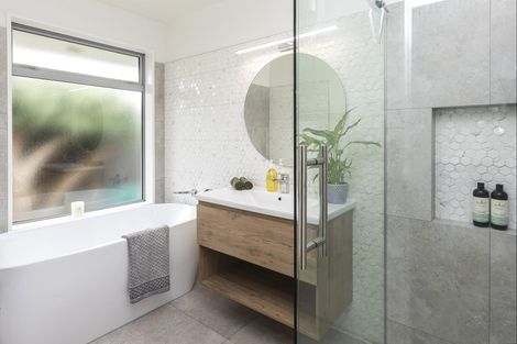 Photo of property in 76a Puriri Street, Riccarton, Christchurch, 8041