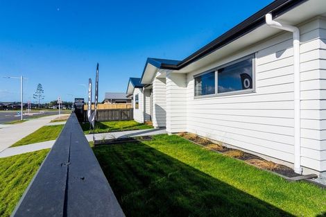 Photo of property in 7 Hills View Drive, Papamoa, 3118
