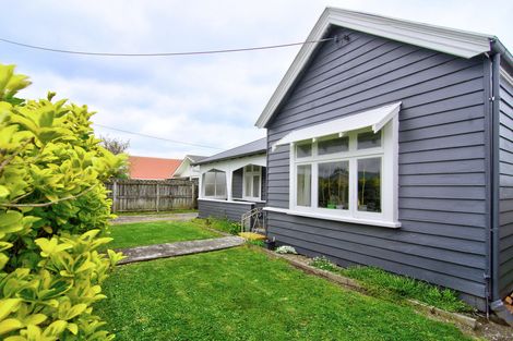 Photo of property in 23 Ames Street, Paekakariki, 5034