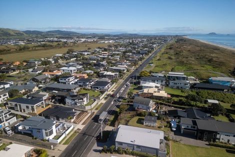 Photo of property in 1024b Papamoa Beach Road, Papamoa Beach, 3118