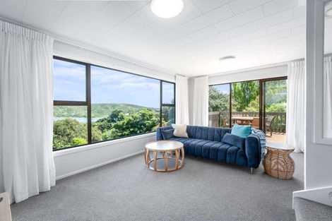 Photo of property in 4 Kahu Road, Paremata, Porirua, 5024