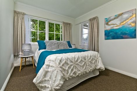 Photo of property in 263a Henderson Valley Road, Henderson, Auckland, 0612