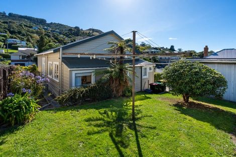 Photo of property in 3 Athol Place, Ravensbourne, Dunedin, 9022