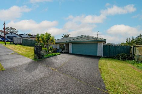 Photo of property in 3 Rosebay Rise, Henderson, Auckland, 0610
