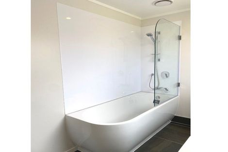 Photo of property in 10 Rosier Road, Glen Eden, Auckland, 0602