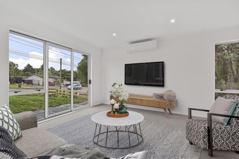 Photo of property in 89 Moire Road, Massey, Auckland, 0614