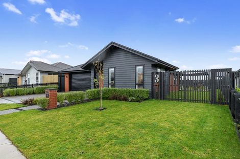 Photo of property in 37 Lockerbie Street, Morrinsville, 3300