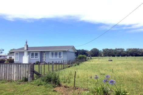 Photo of property in 10 Jones Street, Porangahau, 4291