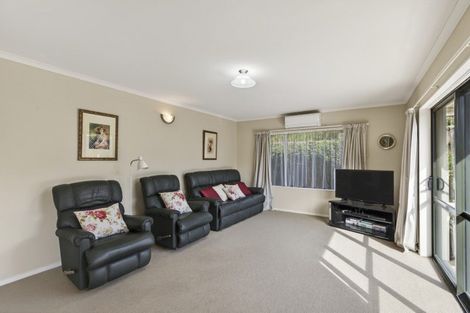 Photo of property in 30a Moulton Street, Moturoa, New Plymouth, 4310