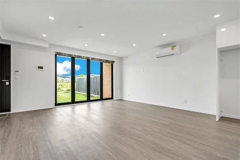 Photo of property in 12 Waikaha Street, Pokeno, 2472