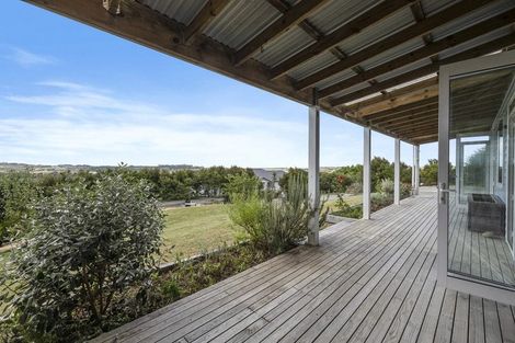 Photo of property in 8 Daphne Place, Mangawhai, 0505