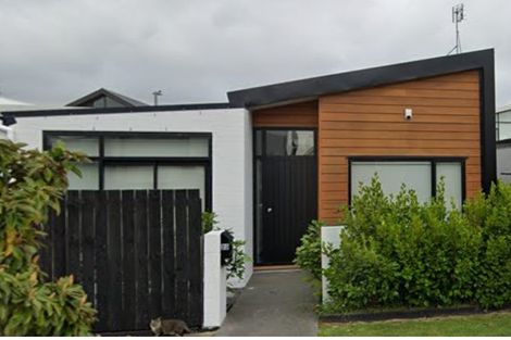 Photo of property in 22 Liberation Road, Papakura, 2110