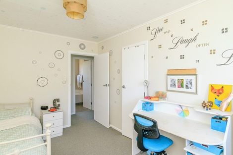 Photo of property in 8 Christchurch Crescent, Kelson, Lower Hutt, 5010