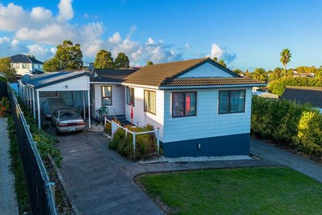 Photo of property in 6 Holborn Place, Papatoetoe, Auckland, 2025
