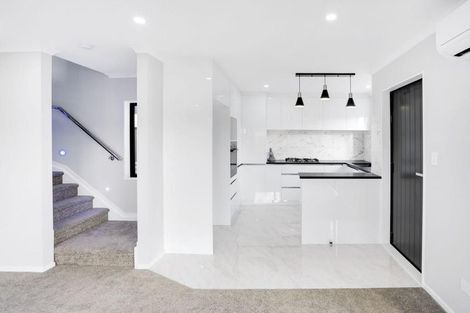 Photo of property in 20 Survila Street, Takanini, 2110